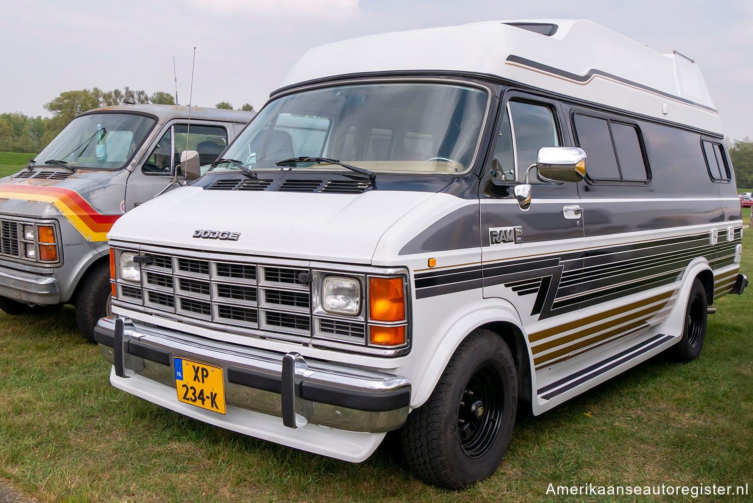 Dodge Ram Van uit 1986